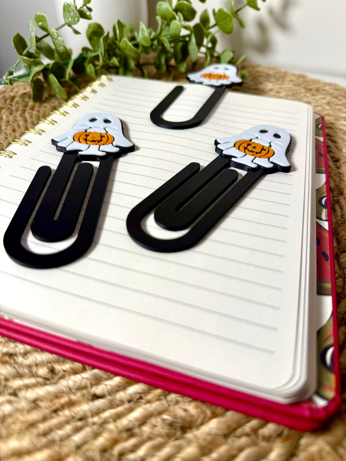 3D Jumbo Paper Ghost Paper Clip